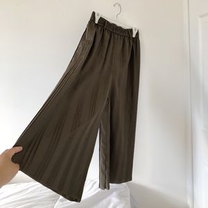 Forest green quilted highwaisted pants